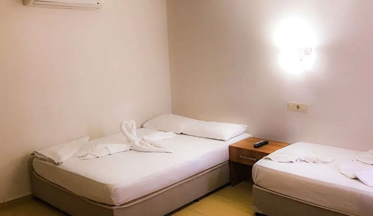 Апартаменты Ugur Hotel Beach 3*